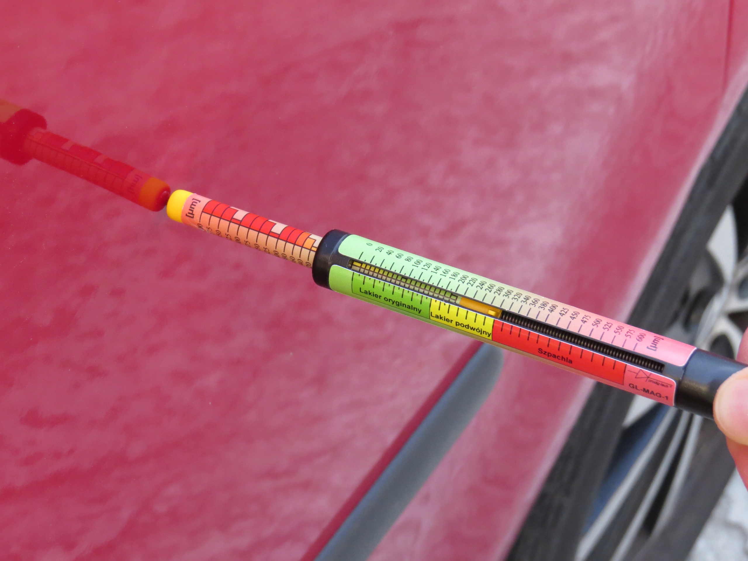 تشخیص رنگ خودرو با آهنربا در کرمان